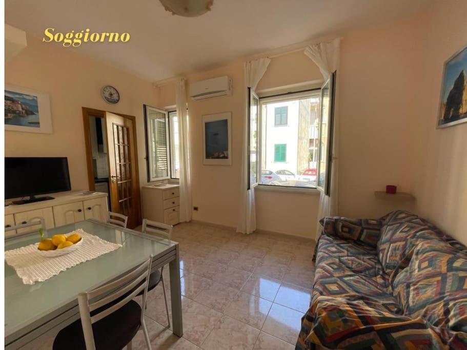 Appartamento 10 M Dal Mare Casa Da Zia Lena Майорі Екстер'єр фото